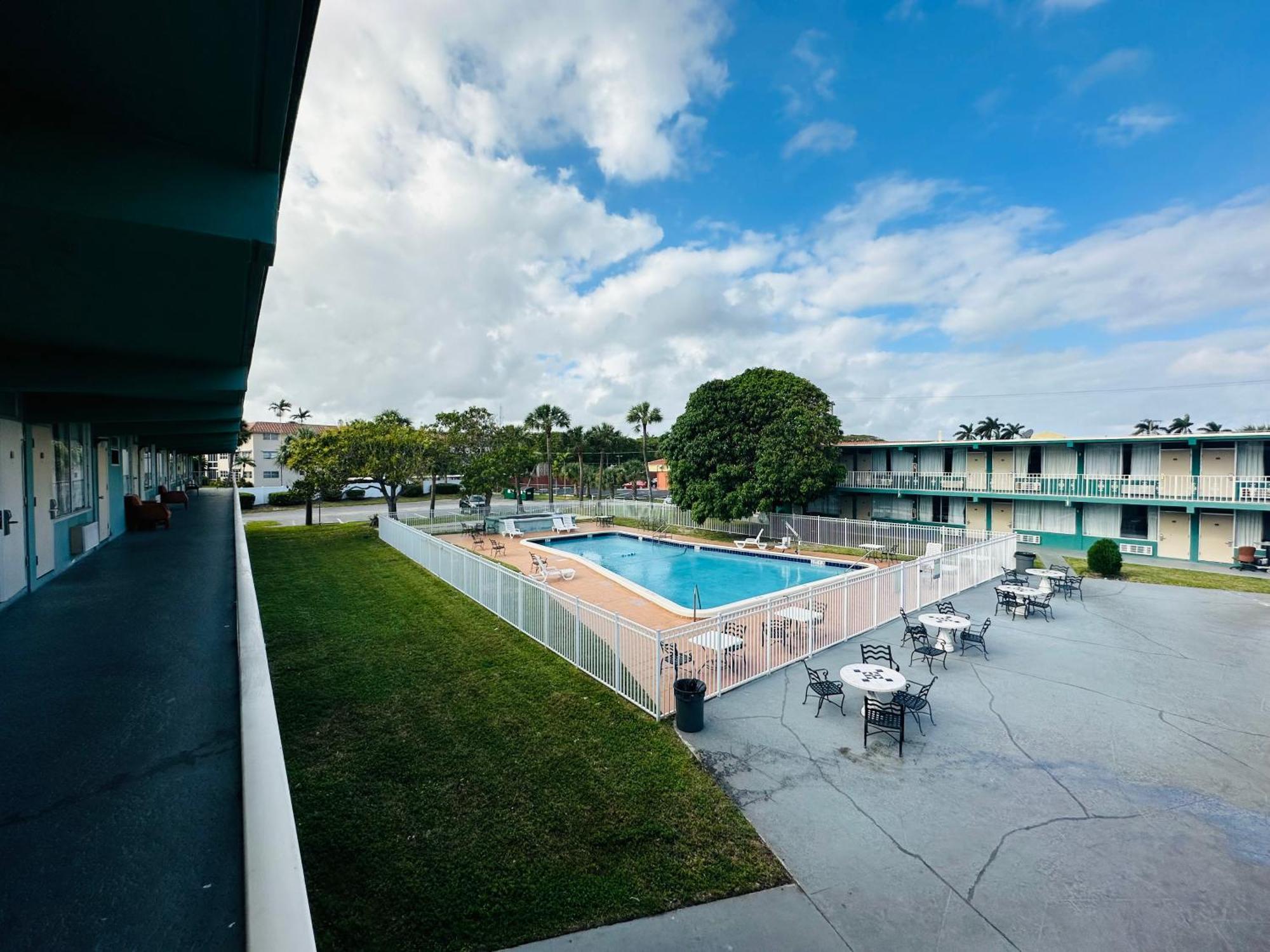 Boca Inn Boca Raton Dış mekan fotoğraf